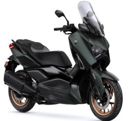 XMAX 300